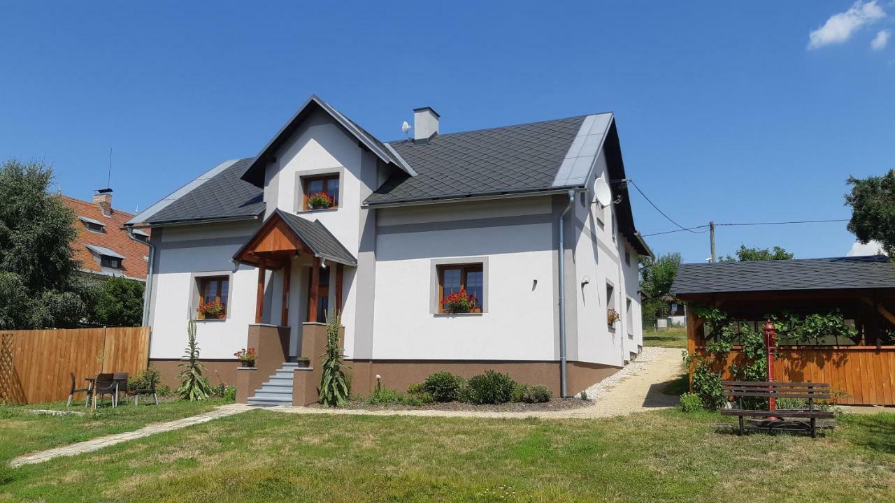 RadvánoviceU Kapitana公寓 外观 照片